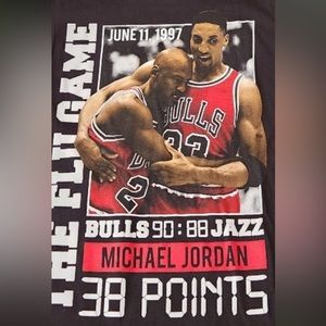 Men’s basketball shirt